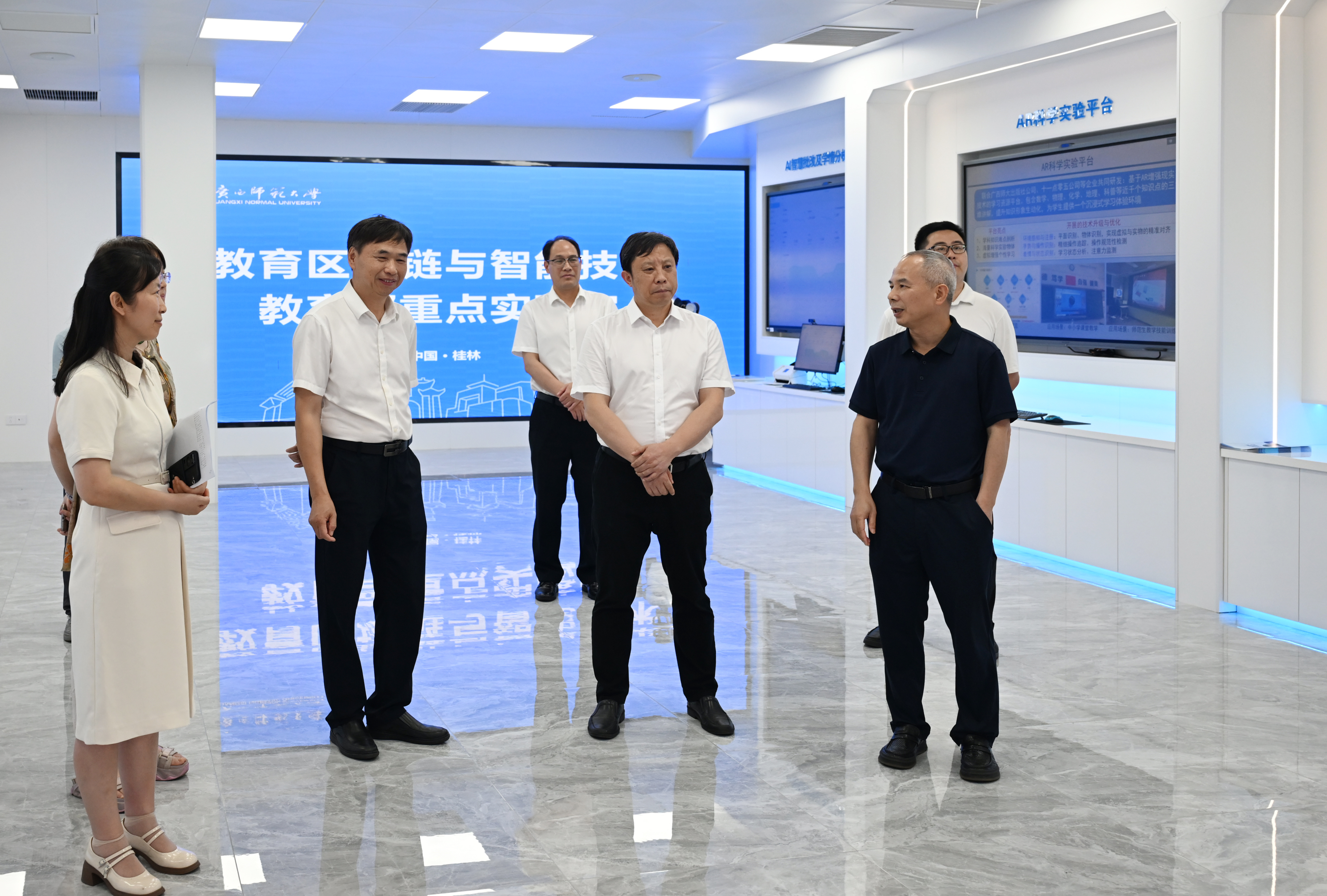 校党委书记赵勇富深入马克思主义...